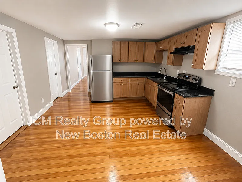122 Foster St #2