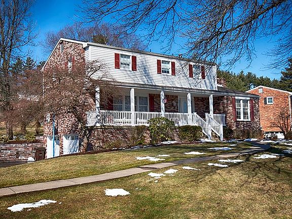 3rd image of 3707 Gleneagle Dr