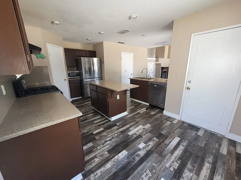 1703 Diablo Creek Dr — Photo 7