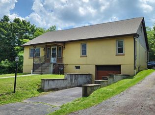 504 S Main Rd, Mountain Top, PA 18707