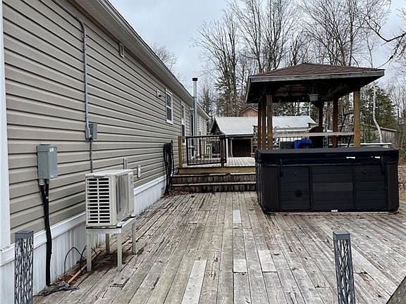 3rd image of 200 Dewolfe Rd
