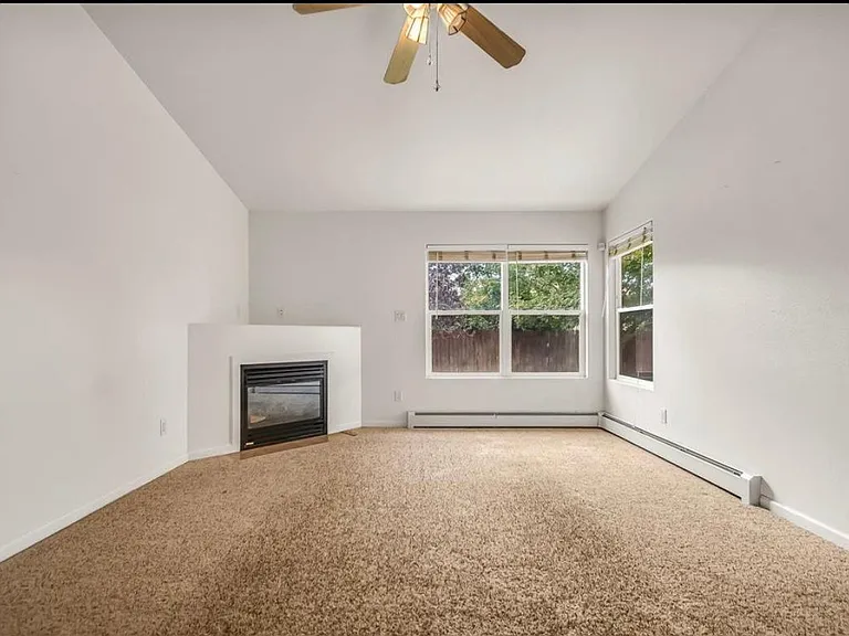 1215 Breeze Dr — Photo 9