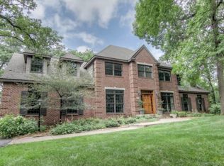 5 Shadow Ln, North Oaks, MN 55127