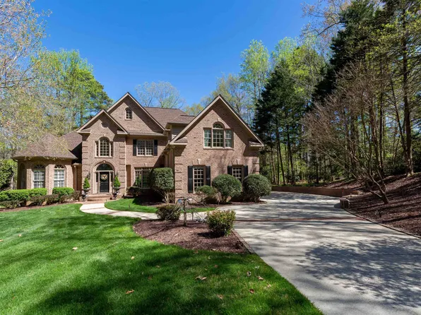 215 Tennwood Ct, Durham, NC 27712