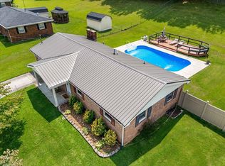 732 Oaklawn Cir, Corbin, KY 40701