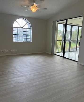 5th image of 5370 Firenze Dr APT F