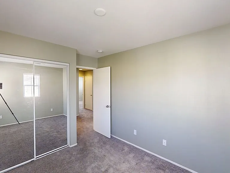 1341 Bittersweet Dr #F — Photo 8