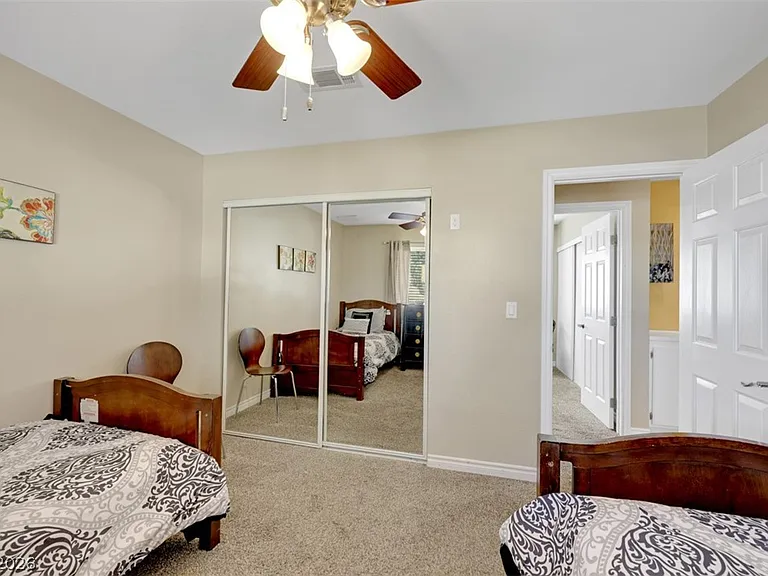 3225 Mountain Spring Rd — Photo 30