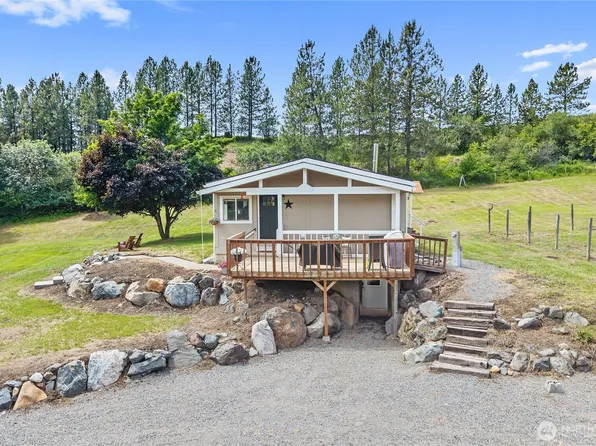 4562 Lessig Road #A, Hunters, WA 99137