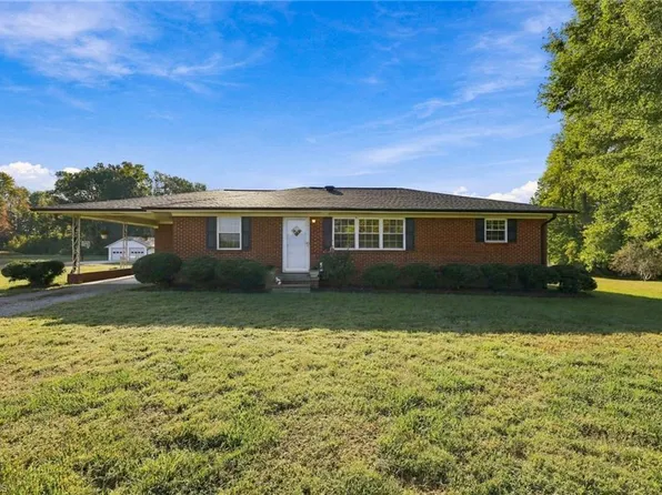 1491 Union Ridge Rd, Burlington, NC 27217