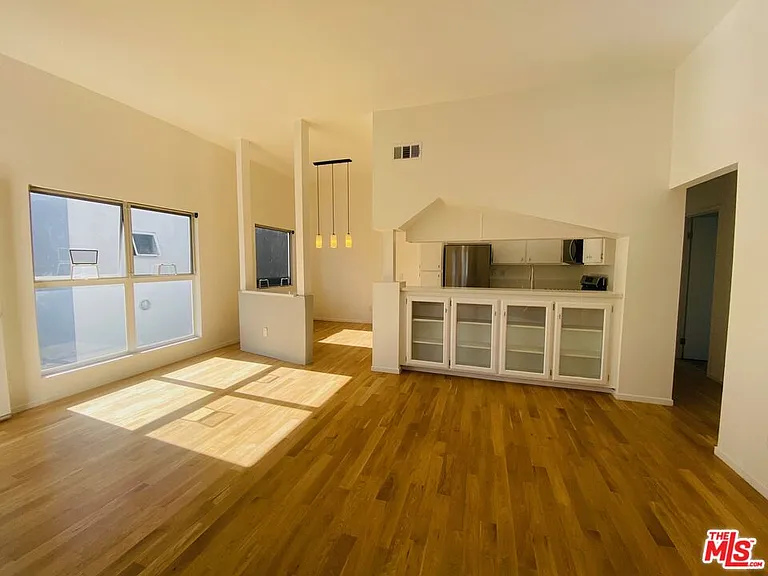 2207 Brenta Pl #6 — Photo 6