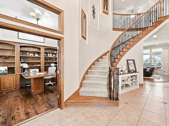 3rd image of 6769 Canal Ct