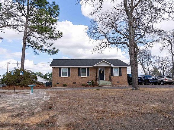 2nd image of 104 Howard St