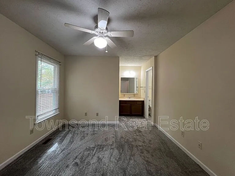 5038 Linton Hall Rd — Photo 8