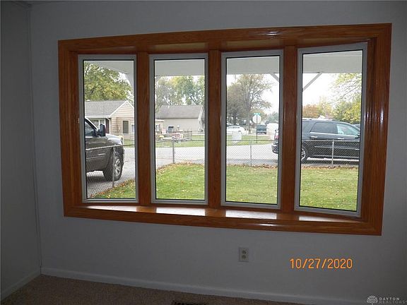 3rd image of 2360 Wilding Ave