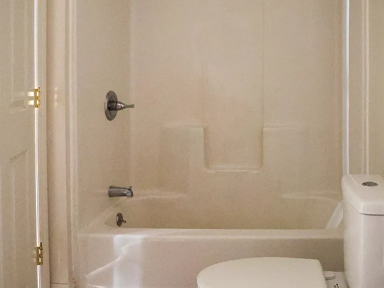 10 Pine St #3 — Photo 17