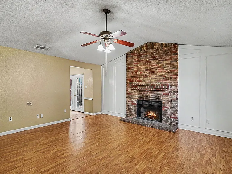 4648 Birchbend Ln — Photo 3