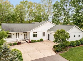 3831 Apple Valley Dr, Howard, OH 43028