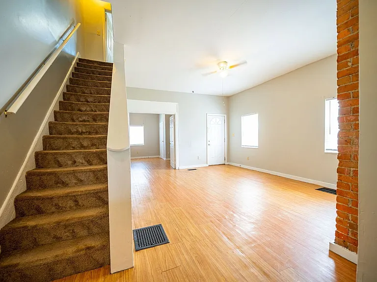 755 Wager St — Photo 7