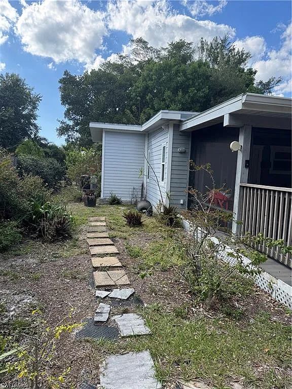 Bonita Springs — Photo 2