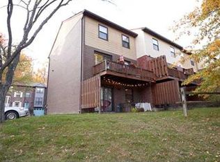 673 Woodcrest Dr, Pittsburgh, PA 15205