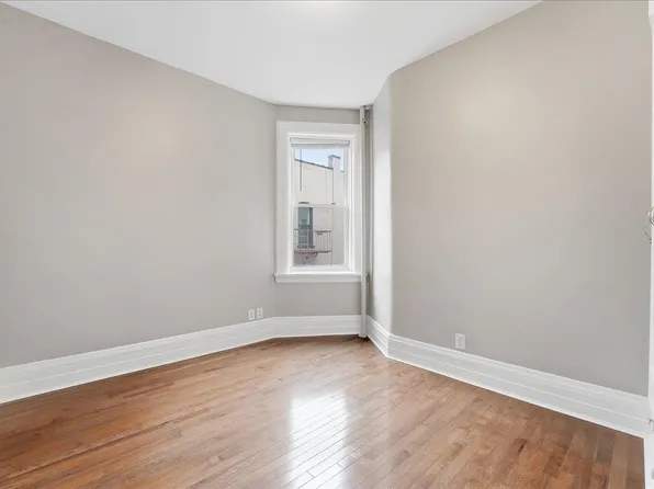 134 Clifton Place image 19 of 28