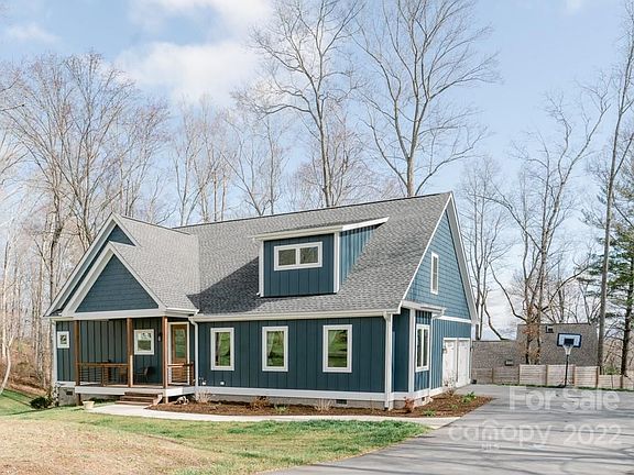 4th image of 176 Lone Oak Dr