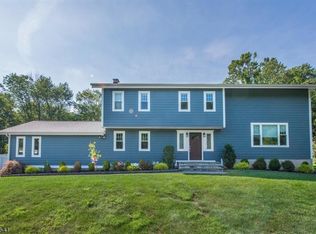 26 Red Barn Ln, Randolph, NJ 07869