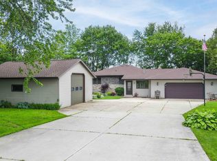 N3439 E Winn Rd, Chilton, WI 53014