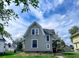 240 N Hudson St, Stockton, IL 61085