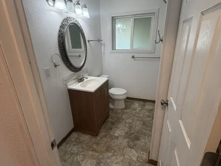 2810 Zenkner Valley Rd — Photo 10
