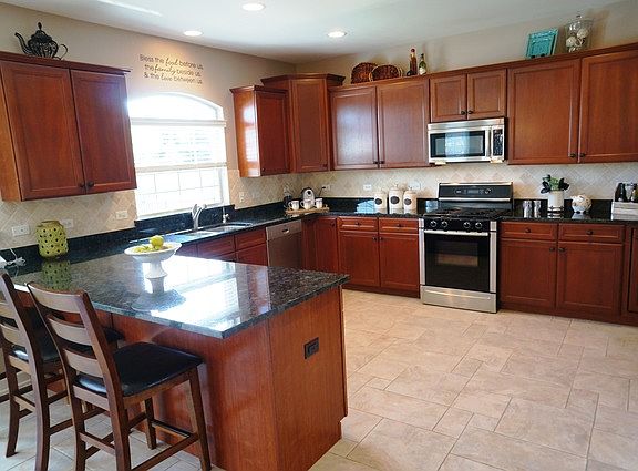 5th image of 16631 Blackfoot Dr