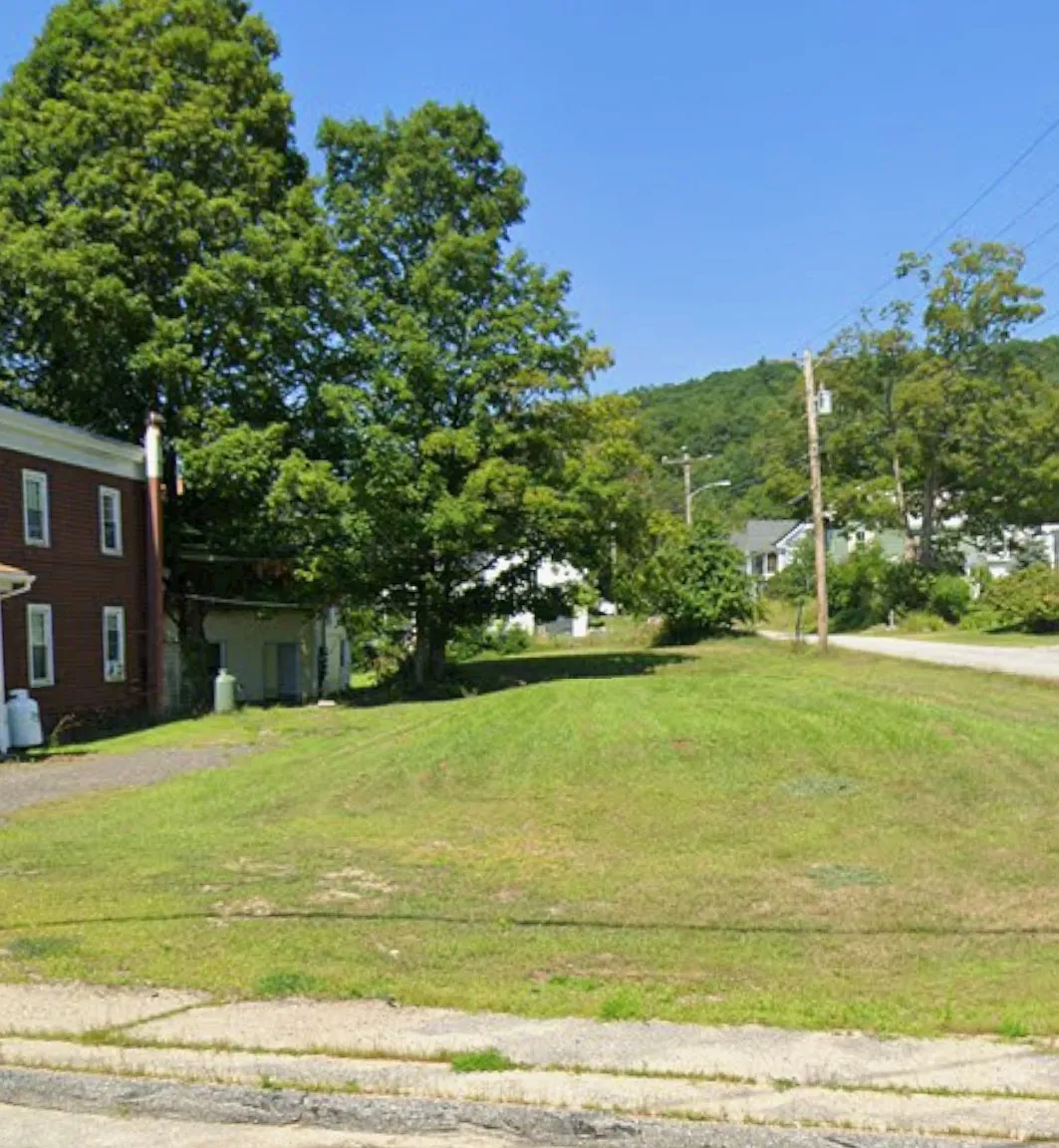 2 bed, 1100 sqft, $1,250 — Photo 2