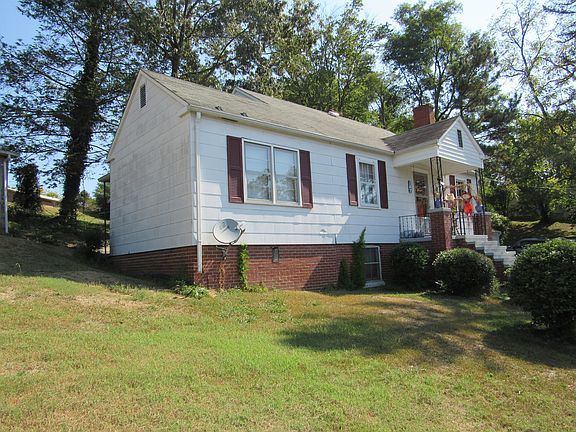 3rd image of 147 Arbutus Ave