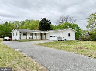 1587 Wallace St, Vineland, NJ 08360