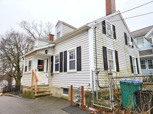 16 Marsh St, Lowell, MA 01854
