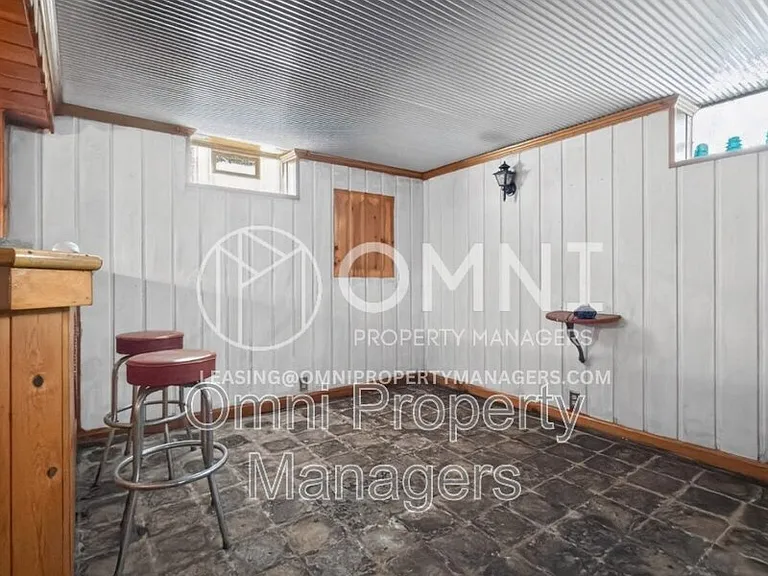11529 Roxbury St — Photo 30