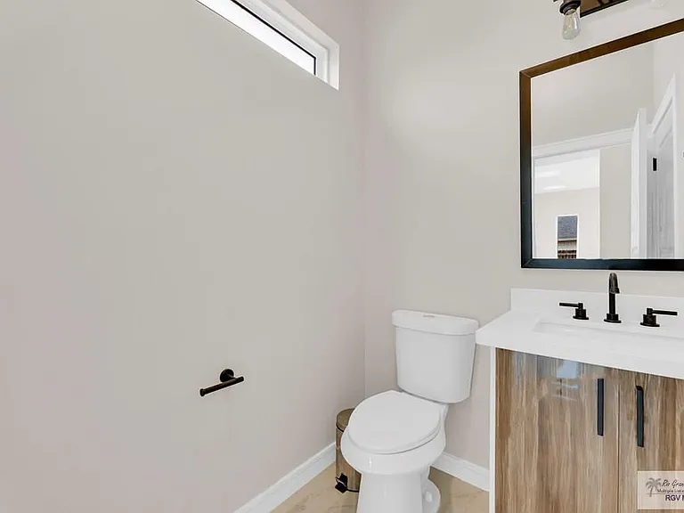 3330 Calle Bolivia — Photo 11