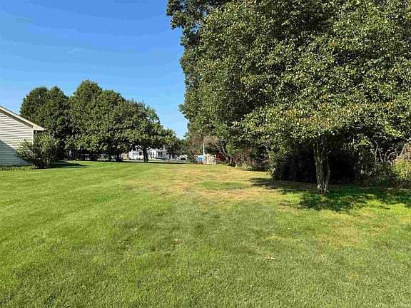 4th image of 22019 Sandy Hill Ln