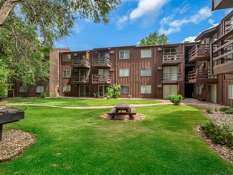 The Cove Apartments — Photo 15