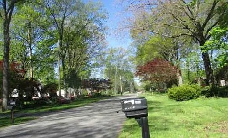 3883 Devon Dr SE photo 1