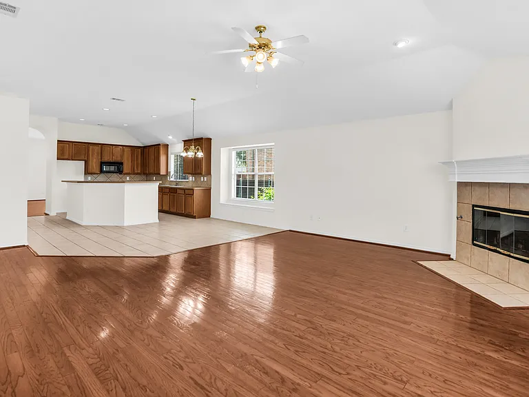 11342 Mansfield Dr — Photo 11