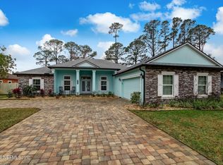 828 Simmons Rd, Fernandina Beach, FL 32034