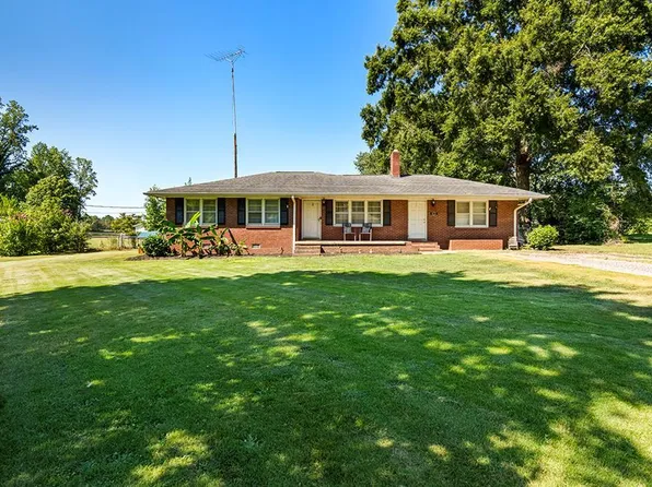 423 Dogwood Dr, Greenwood, SC 29646