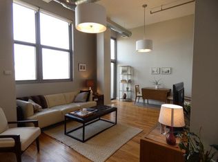 824 W Superior St UNIT 406, Chicago, IL 60642