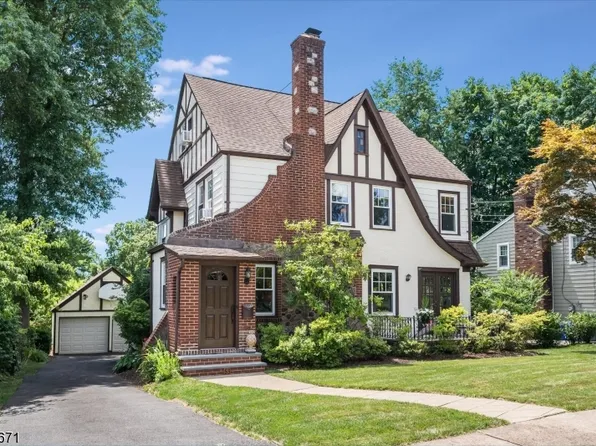 53 Emerson Rd, Glen Rock Boro, NJ 07452