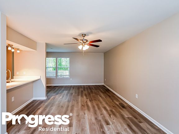5th image of 703 Selma Burke Ln