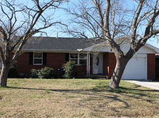 709 W 21st St, Ada, OK 74820