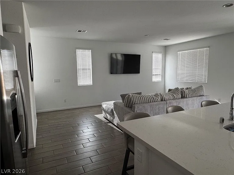 949 Ferodale Ave — Photo 16