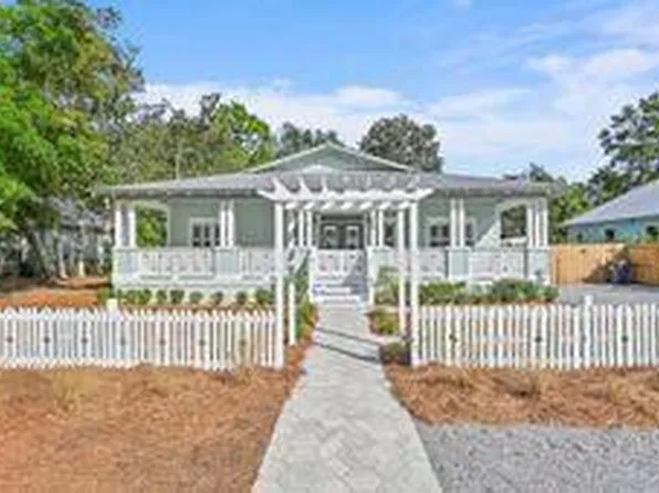 298 Morrison Ave, Santa Rosa Beach, FL 32459